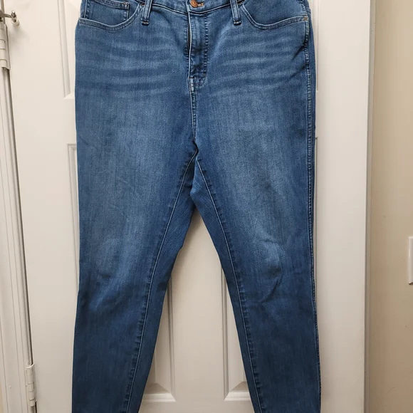 Madewell Curvy Roadtripper Jean SIZE 32 - Picture 1 of 5